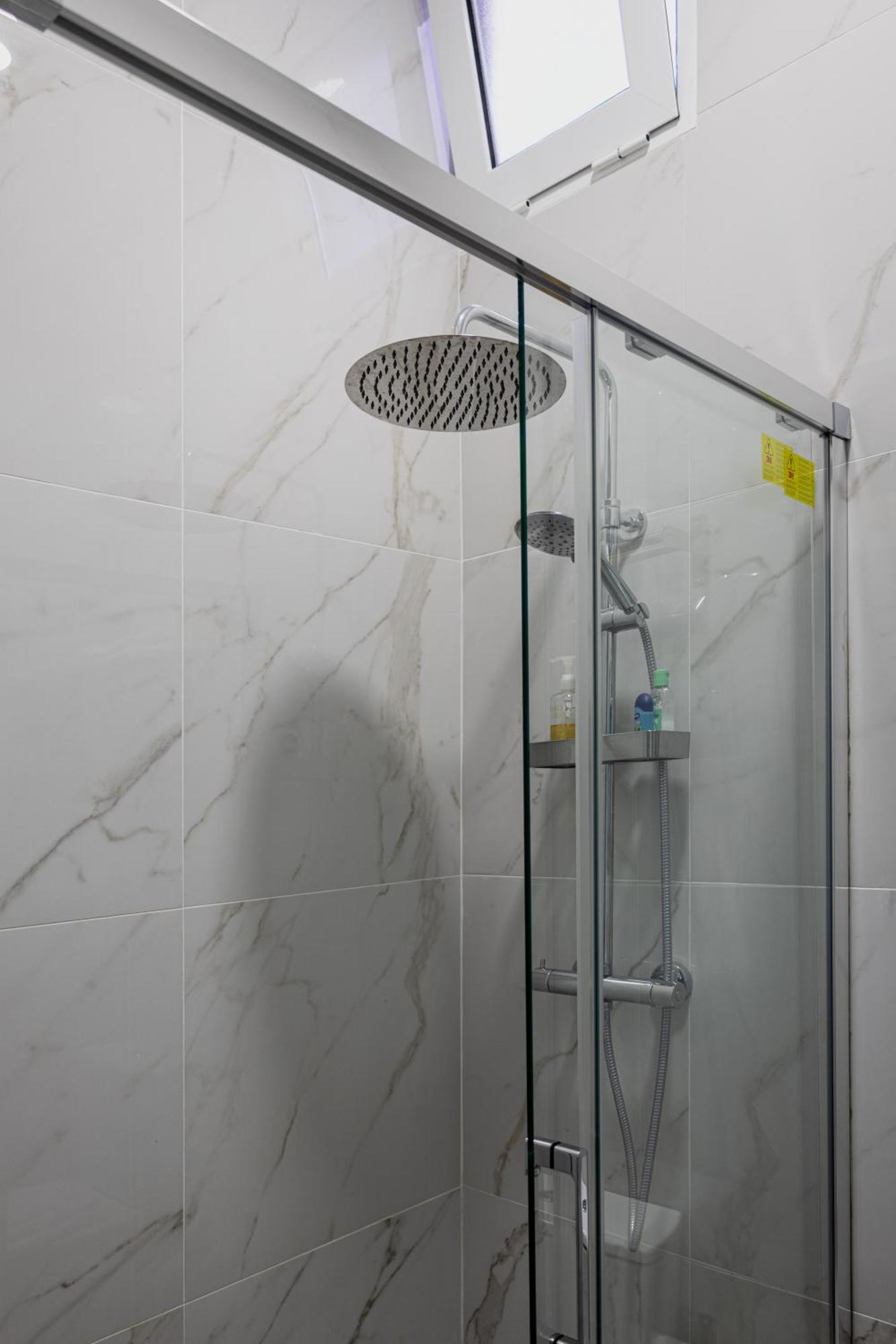 Angels Homes N.27 1ºandar, Bairro Tipico, Centro Cidade Лиссабон Экстерьер фото